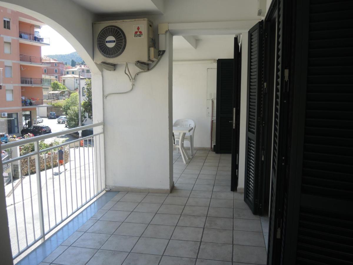 Gli Archi Nel Golfo Apartment Сан Теренцо Екстериор снимка